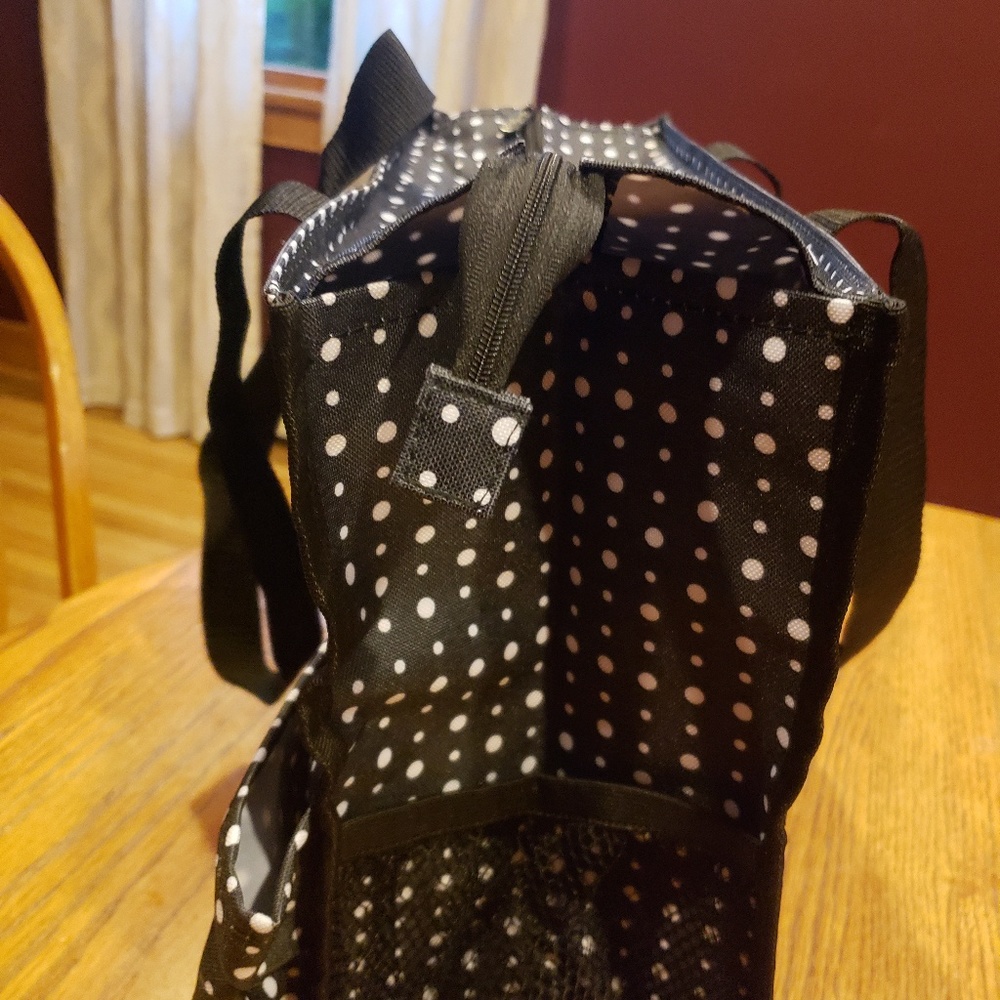 31 small zip tote